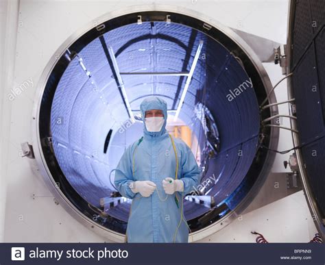 Satellite Operator Hi Res Stock Photography And Images Alamy