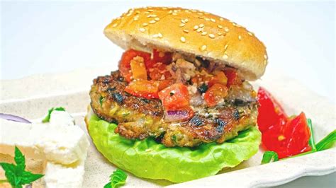 Nutritional Values Of Beef Chicken And Veggie Burgers Perfect Patty