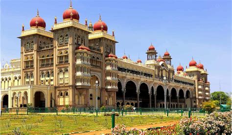 21 Most Famous Historical Monuments Of India Monuments In India