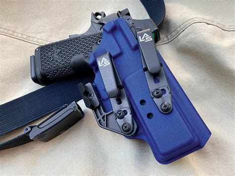 Carry A Big Gun With Las Concealment Holsters American Handgunner