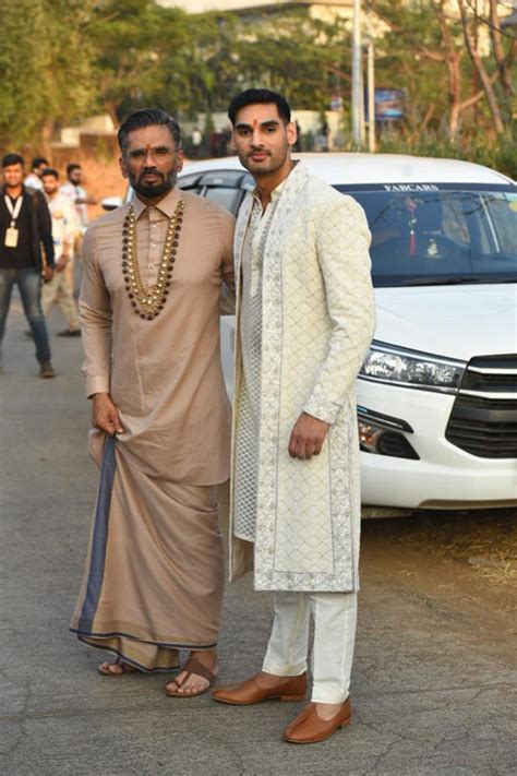 Suniel Shetty In Stylish Veshti For Athiyas Wedding Is Proof That He Can Make Basic Look Sexy