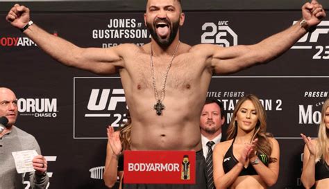 Ufcs Andrei Arlovski Still Has Fire And Energy To Fight On At Age 40