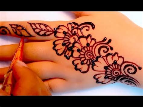 Gambar henna tangan bunga ukir motif bunga gambar henna putih pengantin simple. 43+ Trend Gambar Henna Di Tangan Kiri