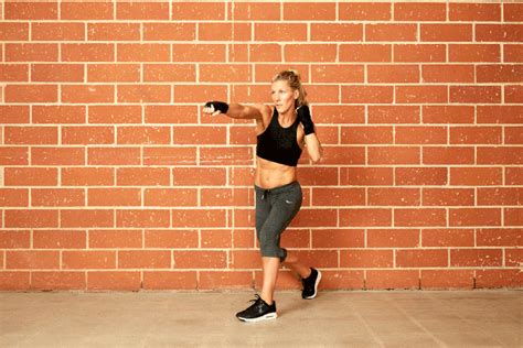A 28 Minute Boxing Workout For Sexy Arms And Shoulders Livestrongcom