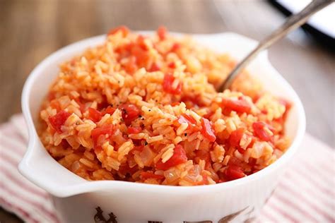 Tomatoes And Rice Recipe In 2020 Fresh Tomato Recipes Easy Rice