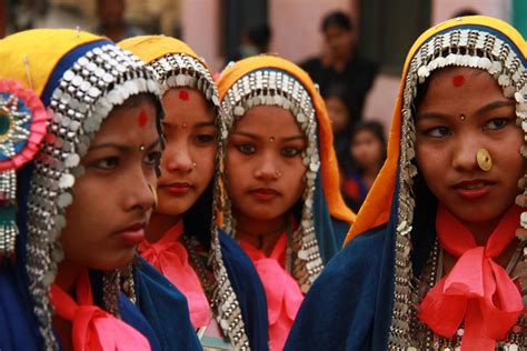 Jeunes Femmes Tharus Women Ethnie Tribe Nepal Philippe Gu Flickr