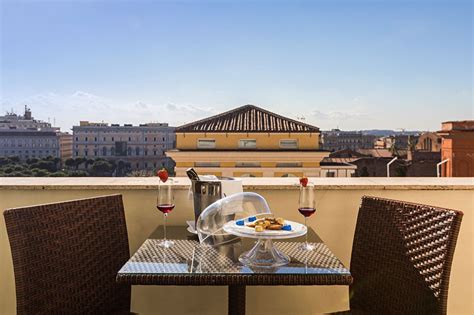 Book The Superior Room With Balcony At The Independent Hotel Rome