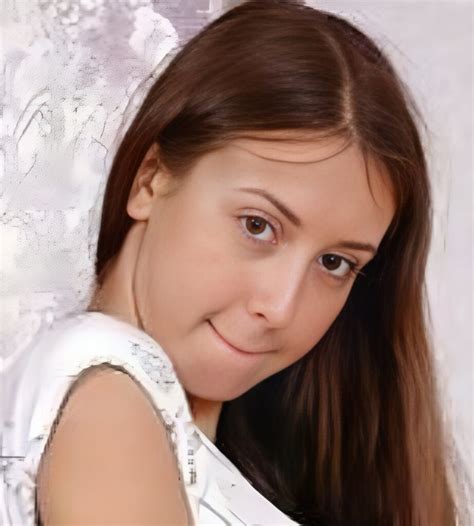 Olya Perdolia Actress Age Wiki Photos Career Net Worth Height