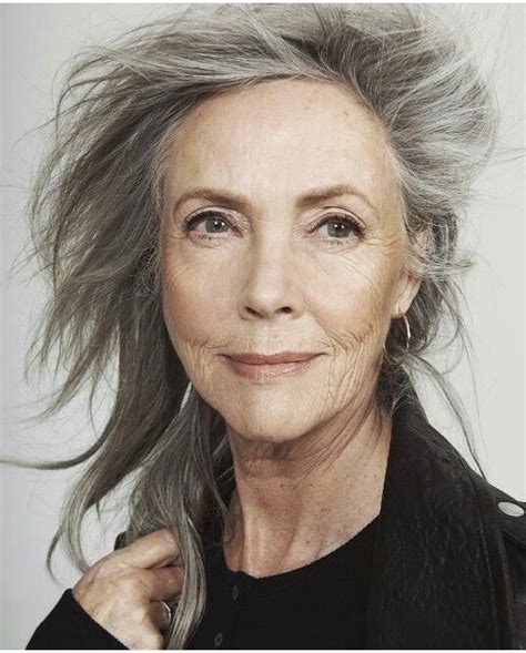 Going Gray Gracefully Aging Gracefully Ageless Style Ageless Beauty Silver Haired Beauties
