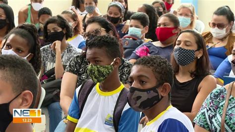 Alunos De Escolas Públicas Do Recife Voltam às Aulas Presenciais Ne1 G1