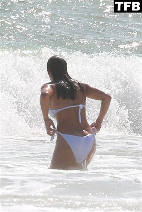 Michelle Rodriguez Flashes Her Nude Tits Butt In Tulum Photos