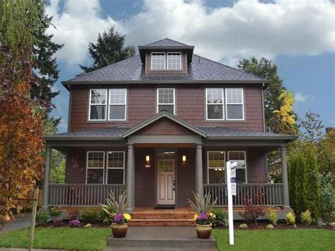 Tips On Choosing The Right Exterior Paint Colors For