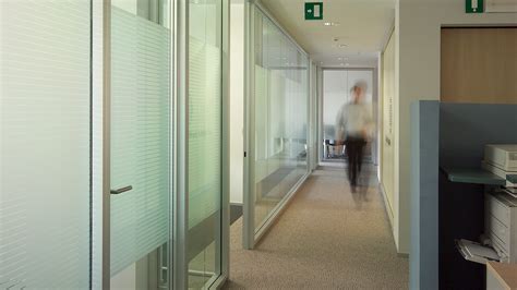 A partition wall divides vast areas into a number of sections, allowing each to be used for a specific purpose. Glass Partition Walls for Offices | 100mm Thickness ...