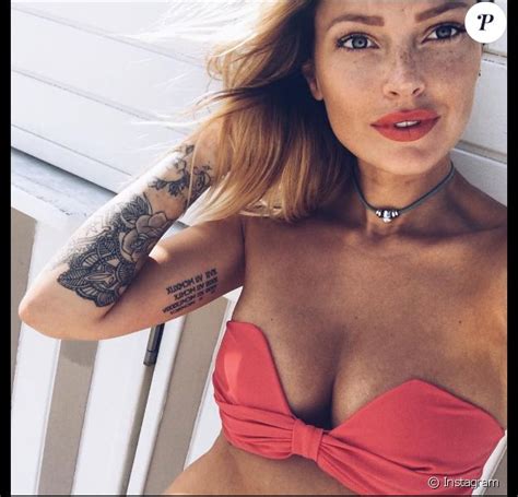 Caroline Receveur En Bikini Sublime Sirène Sexy Et Tatouée à Miami