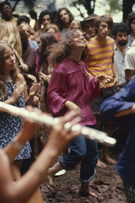 The People Of Woodstock 1969 The Photos Artofit