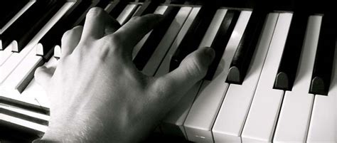 If you are in the habit of looking at your hands a lot of the time, a simple technique to break this habit is to place an a4 size book or piece of cardboard over your. Basics of Piano: What Should I Expect at My First Piano ...