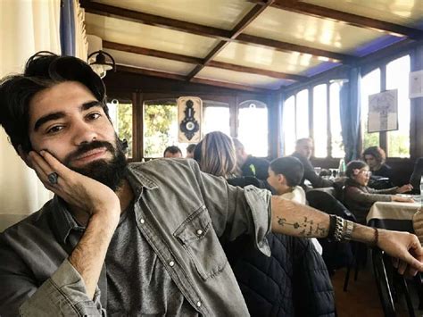 Selvaggia lucarelli è nata a civitavecchia ed è cresciuta lì, insieme ai suoi due fratelli maggiori. Lorenzo Biagiarelli, chi è il fidanzato di Selvaggia ...