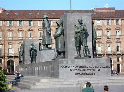 Možnosti trávenia voľného času v blízkosti atrakcie monumento a emanuele filiberto duca. FASCISMO - ARCHITETTURA - ARTE