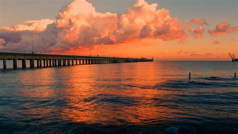 Download 1920x1080 Hd Wallpaper Pier Cloud Amazing Sea Sunset