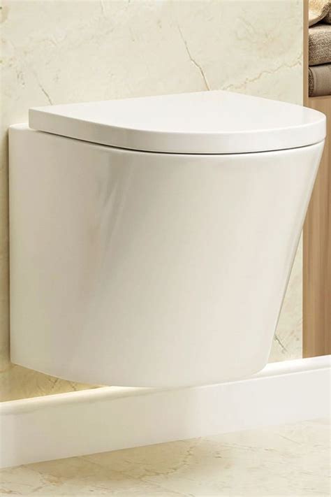 Cesar Short Projection Wall Hung Rimless Toilet And Soft Close Seat
