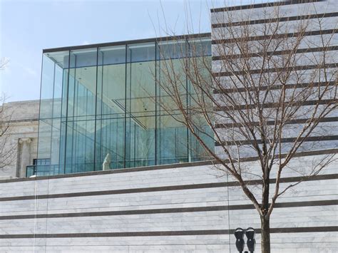 Glass Box Galleries And Atrium At Cleveland Museum Of Art Withstand Cold Without Frost