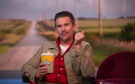 Ethan green hawke is an american actor, writer, and director. Ethan Hawke vem ao Brasil em busca de locações para novo ...