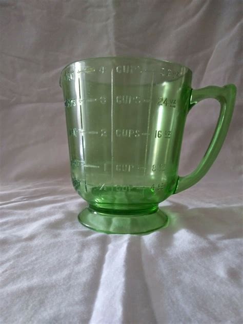 Vintage Depression Glass Green 4 Cup Measuring Pitcher Cup Antique