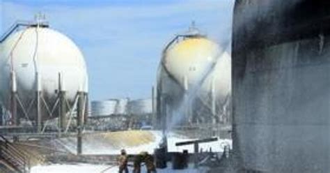 Venezuela Restarts Two Refinery Units After Blast