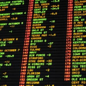 A negative money line represents the amount that you would have to bet to win $100 if you were correct. What Does Moneyline Mean In Sports Betting and Wagering?