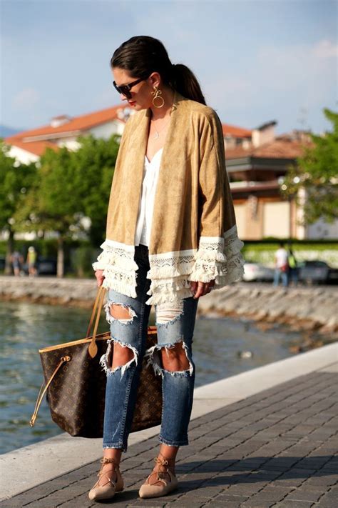 Outfit With Lace Up Sandals And A Ripped Jeans Fashionhippieloves