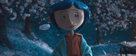 Le ponen ojos de botón,una nariz y una boca. Coraline y la puerta secreta | Actividades | Museo Amparo ...