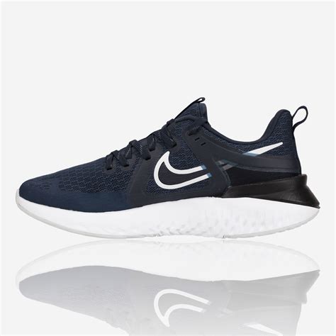 These nike legend react 2 men's running shoes have been engineered with nike react technology which delivers a soft feel and responsive cushioning that provides exceptional energy return, whilst the mesh upper allows for improved ventilation to keep you feeling cool and comfortable. Nike Legend React 2 RUNKD online running store