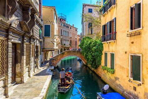 The 15 Best Things To Do And See In Venice