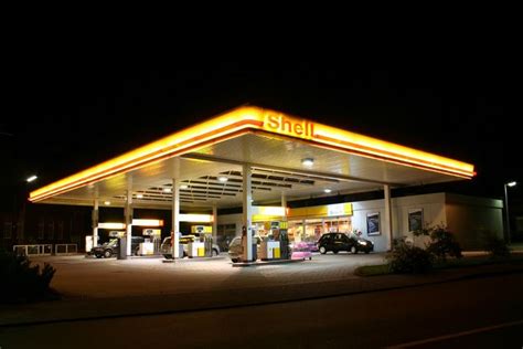 Shell Tankstelle Bei Nacht Foto And Bild Architektur Profanbauten
