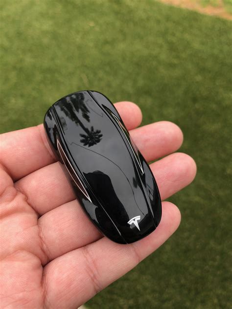 Tesla Key Fob Tesla Made This Cool Key Fob For The Model Carscoops