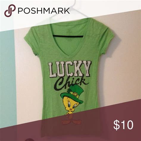Lucky Chick Tee Shirt Extra Small Looney Tunes Tee Shirt Looney Tunes Tops Tees Short