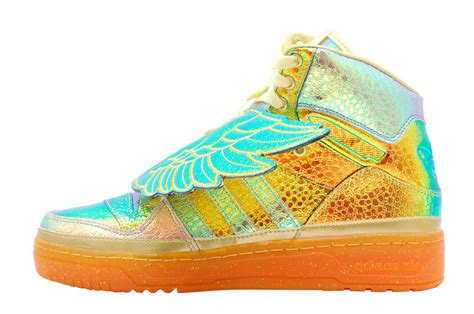 These casual shoes for men go well with whatever the day brings you. Adidas Jeremy Scott Foil Wing Metallic Gold Limited Edition Holographic | Gold metal, Hoka ...
