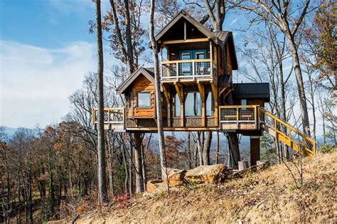 Escape to luxury, serenity, and comfort at our cabins in asheville, nc. Amazing treehouses you'll want to call home | loveproperty.com
