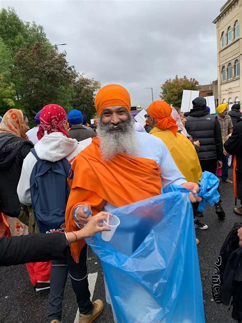 Photos Show Hundreds Take To The Streets Of Bristol For Sikh Celebration Bristol Live