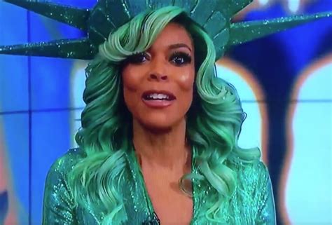 Wendy Williams Faints During Her Live Talk Show Says She Overheated