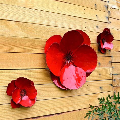 Giant Wall Hanging Poppy Set Of 3 Red Metal Flowers Perfect Wall Or