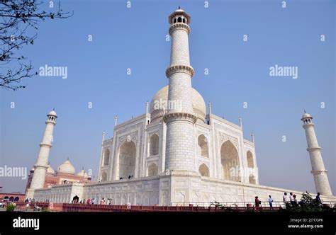 Taj Mahal Monument Of Love Stock Photo Alamy