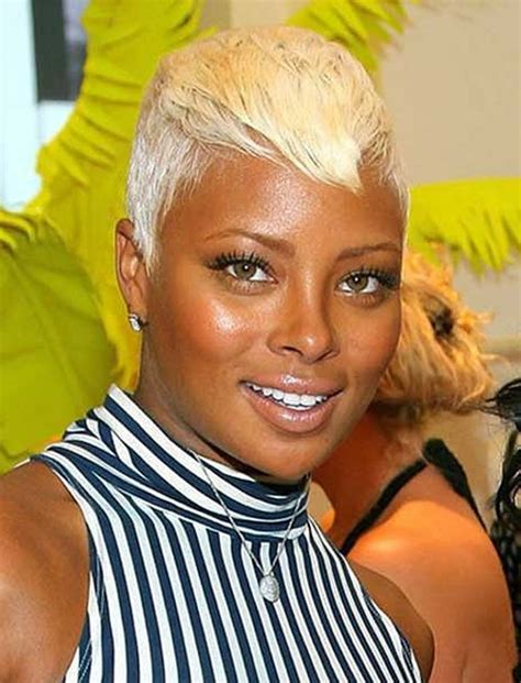 Layered Pixie Short Hairstyle For Black Women With Diamond