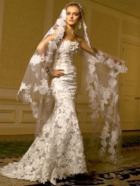 Her bridal designs are a sure bet for brides looking for sophisticated luxury. 6 Luxe Wedding Dresses From Fancy-Pants Designer St ...