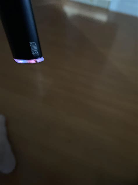 Help whenever i try and hit my stozzy in blinks white and red : r/Stiiizy