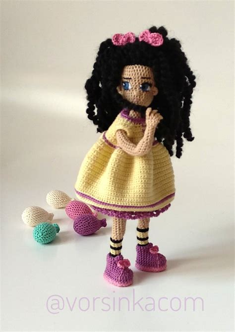 cute 🤗 amigurumi doll it has tall less than 6 inch is a perfect present for woman who has
