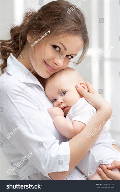 Portrait Happy Mother Baby Stock Photo 166316558