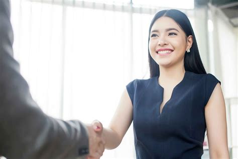 Instant Impact 5 Keys To A Confident First Impression
