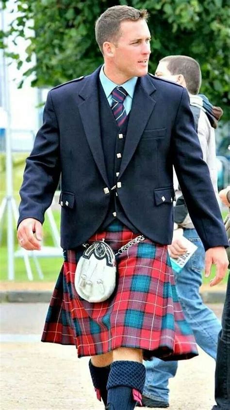 Kilted Hottie Of The Day Men In Kilts Scotland Men Kilt