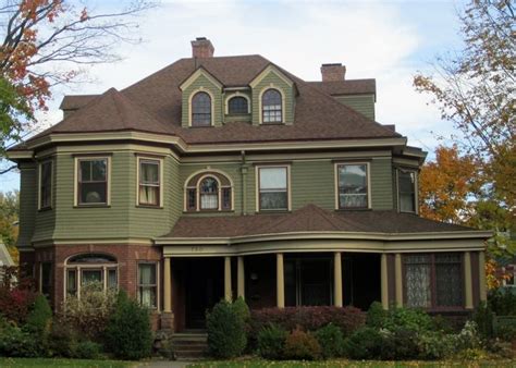 The point is this stucco exterior house color schemes still brings a modestly and comfortable. 56 best Houses with Green Siding images on Pinterest ...